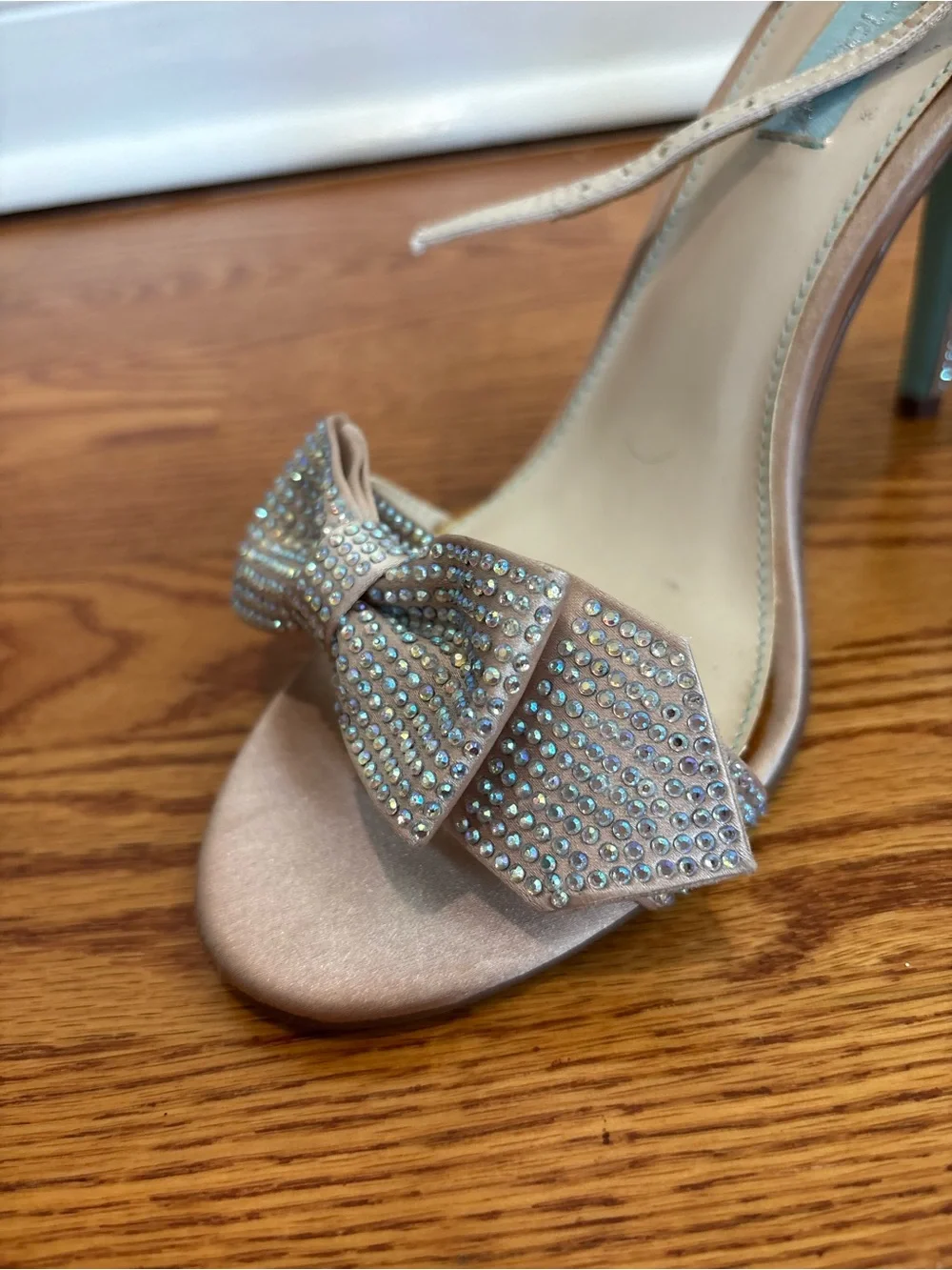 Blue by Betsey Johnson Gwen heels Size 9 bedazzled rhinestones